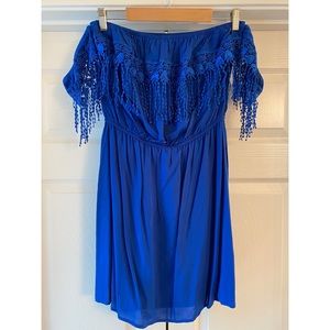 Blue strapless dress with lace fringe